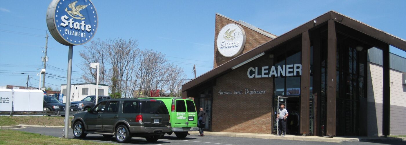 Drycleaners at a Strip mall